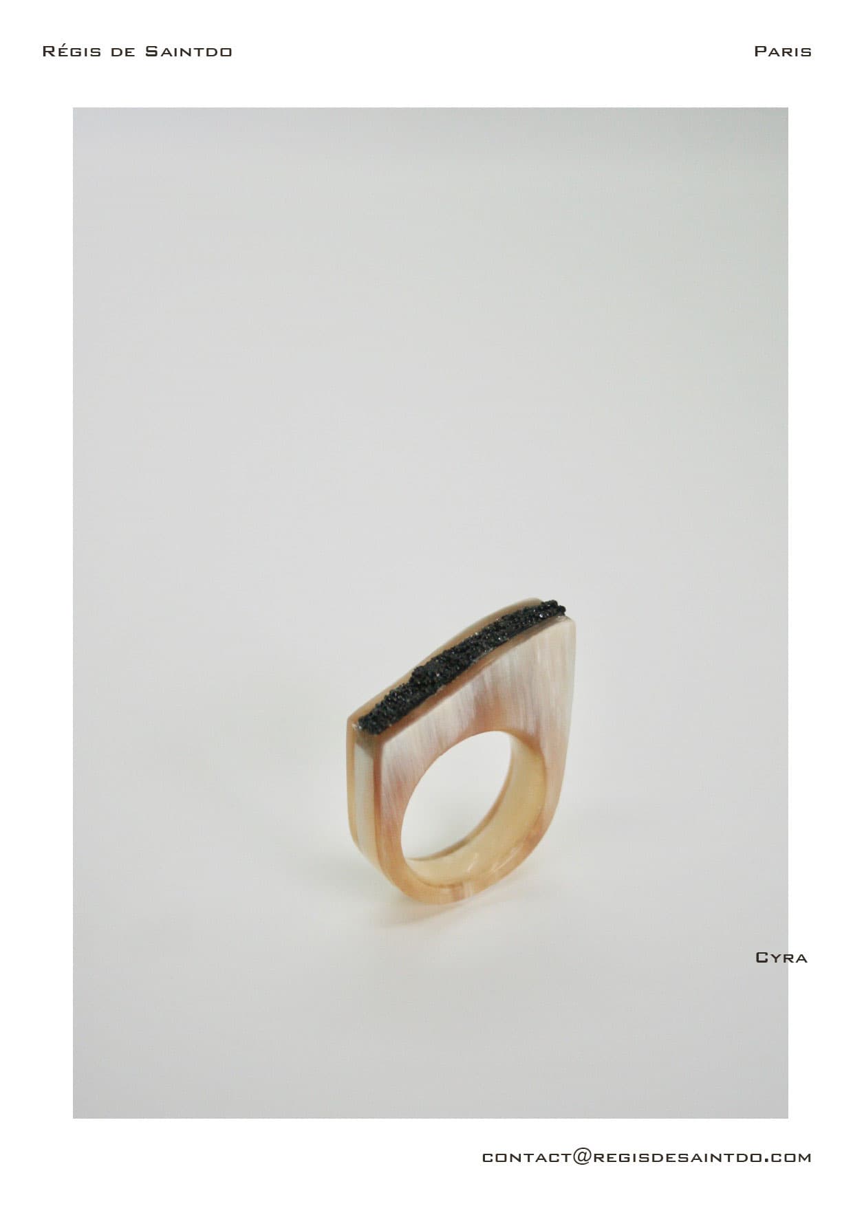 Bague Cyra — os, corne, verre teinté