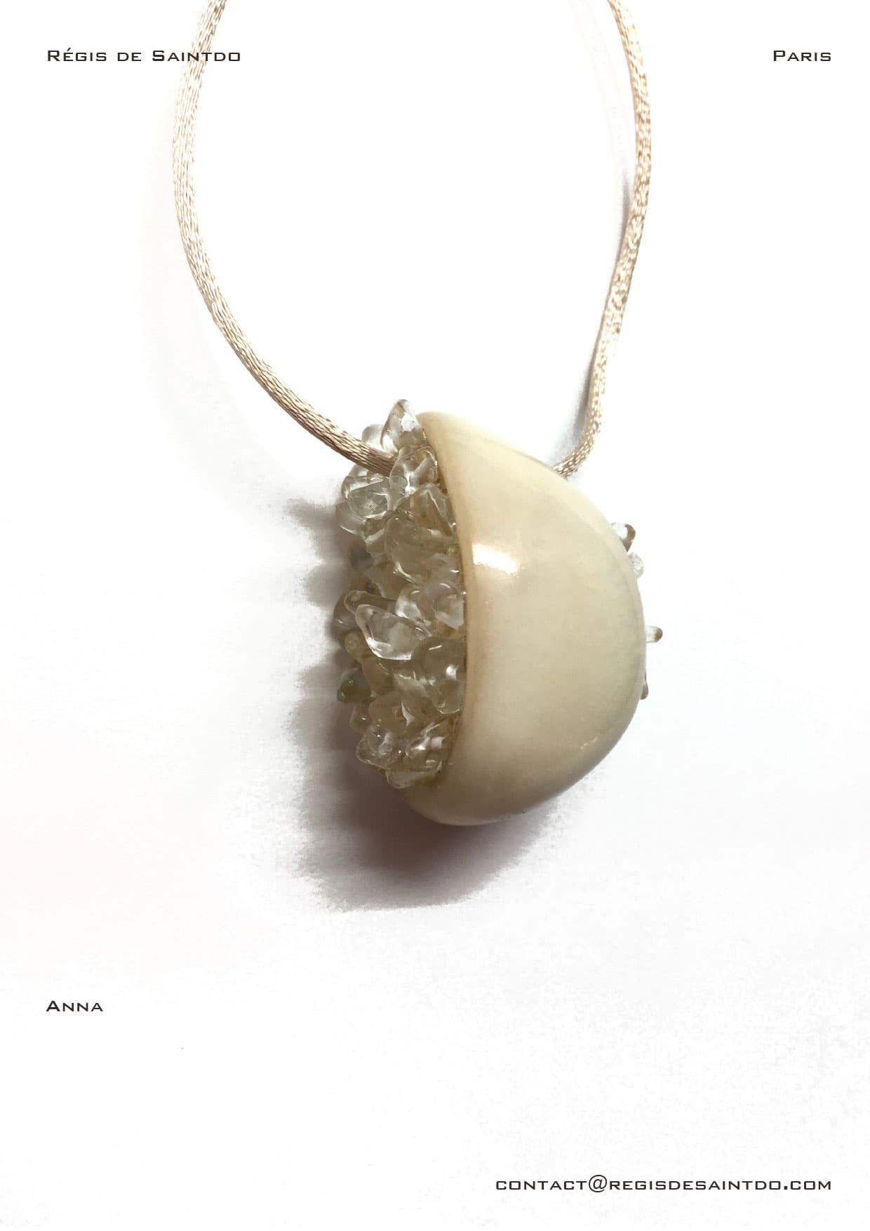Pendentif Anna — os, feuille d'or, cristal de roche