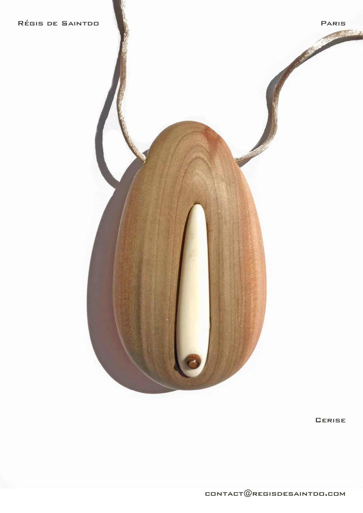 Pendentif Cerise — os, bois de cerisier, œil-de-tigre