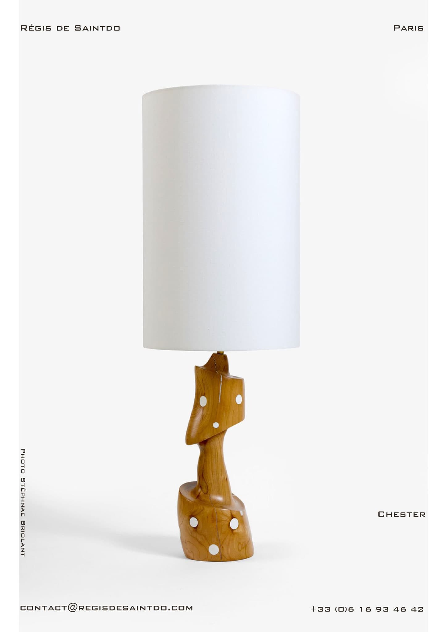 Lampe Chester — bois de cerisier, résine
