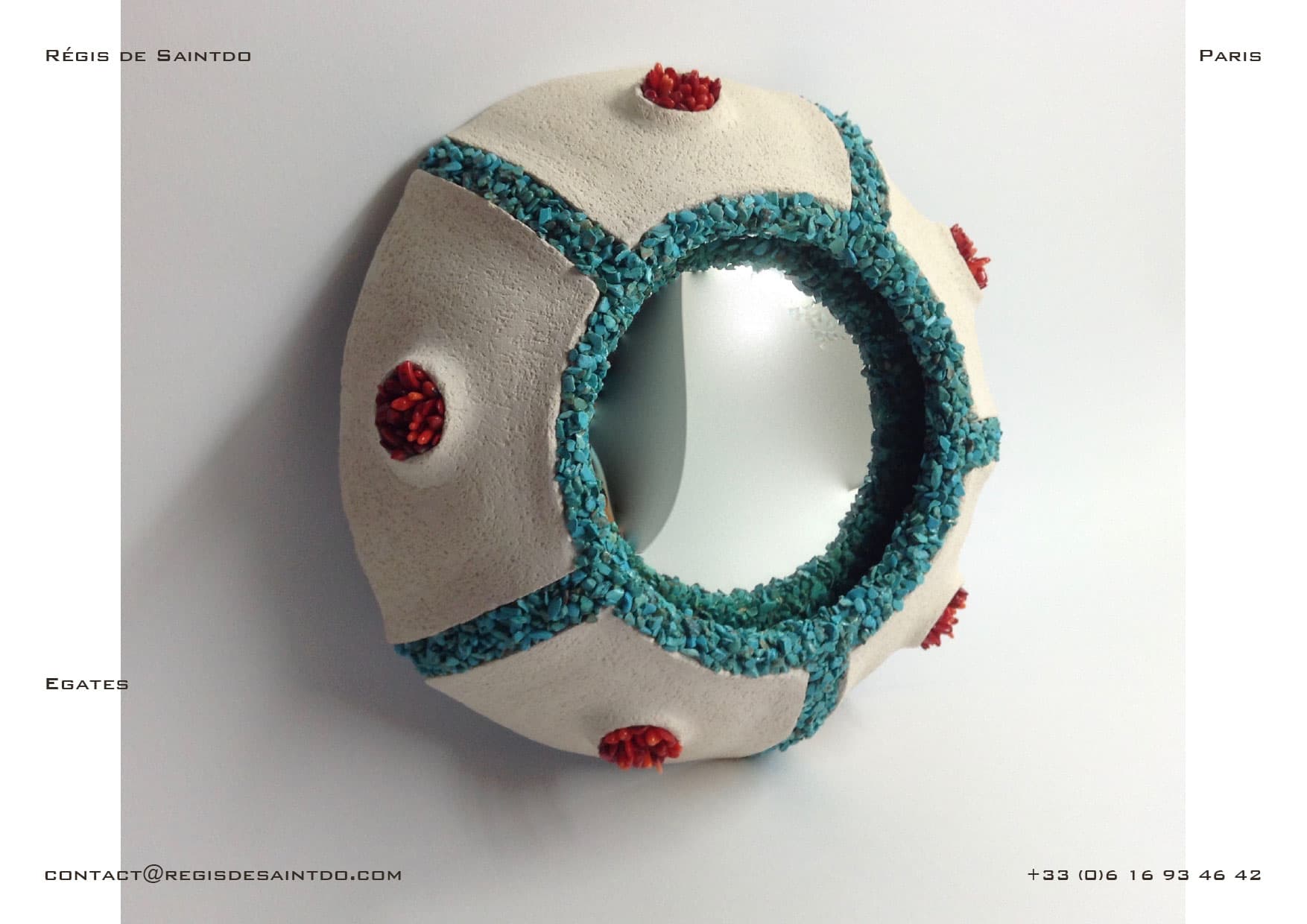 Miroir Egates — céramique, howlites turquoise, corail