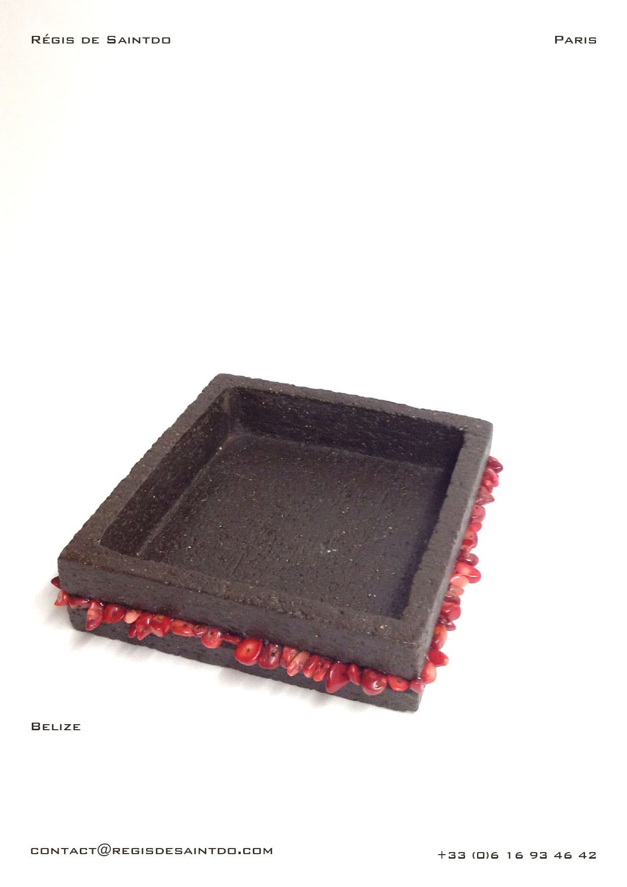 Vide-poche Belize — céramique brune brute, howlite rouge