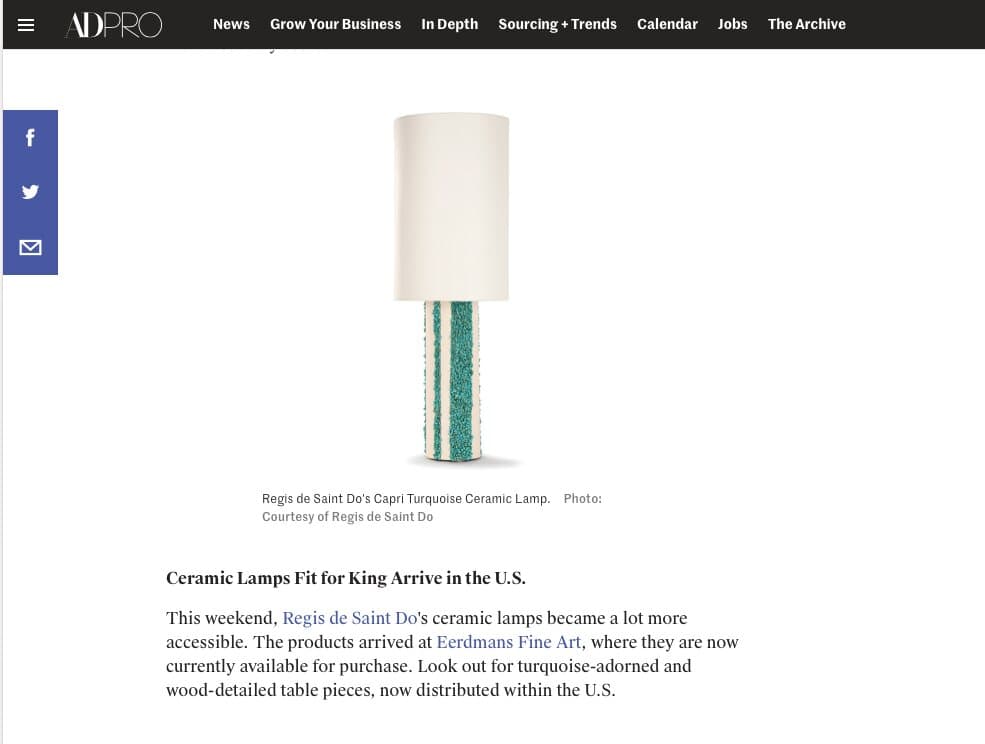Extrait d’AD Pro montrant la lampe Capri en céramique et turquoise